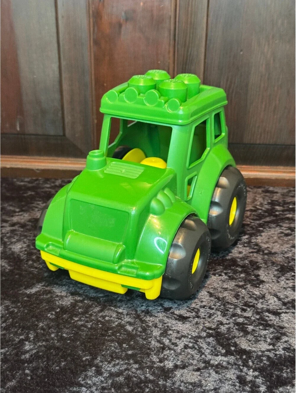 Mega Bloks Green and Yellow John Deere Tractor Toy
